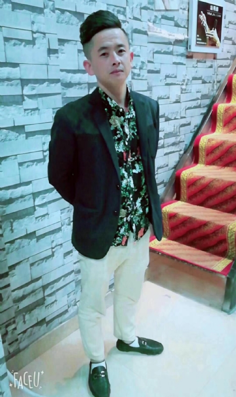 男人三十而立的第一张照片--银川相亲服务中心