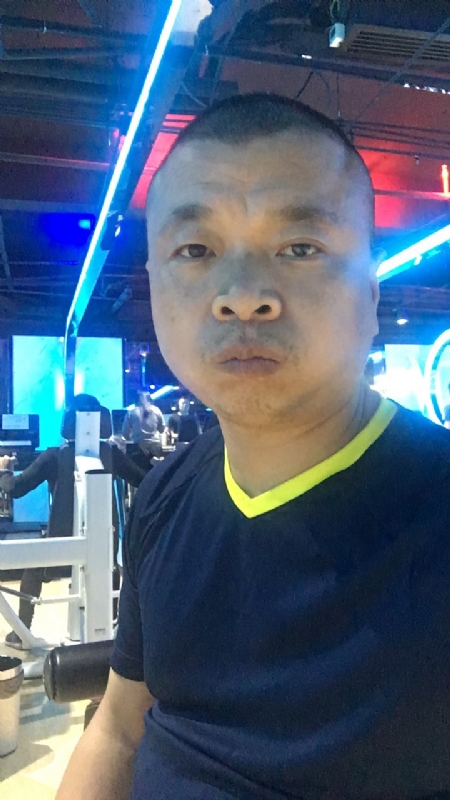 奋斗的第一张照片--银川相亲服务中心