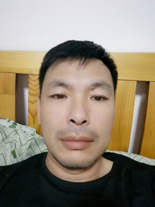 不爱当牛的第一张照片--银川相亲服务中心