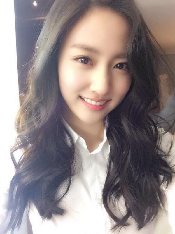 等爱的易微的第一张照片--银川相亲服务中心