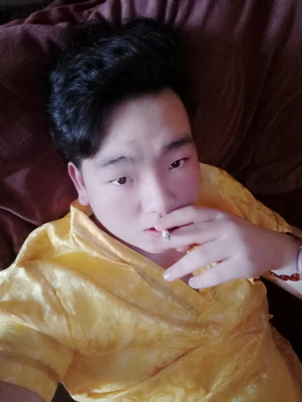 有心无力的第一张照片--银川相亲服务中心