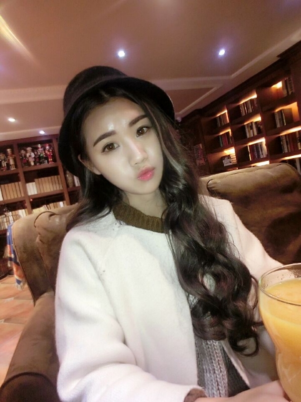 气质小妹的第三张照片--银川相亲服务中心