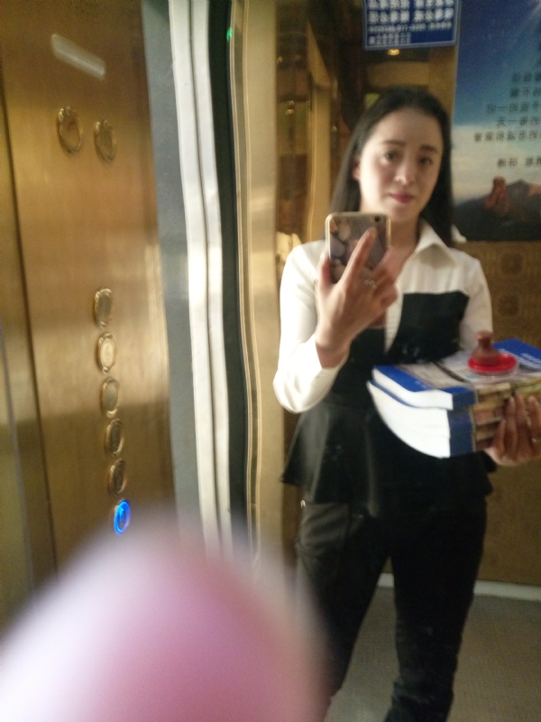 铿锵玫瑰的第一张照片--银川相亲服务中心