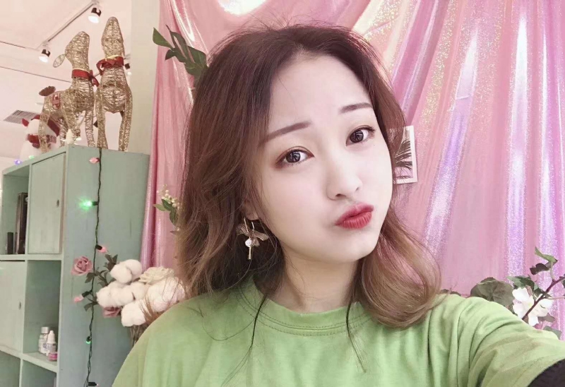 罗兰的第二张照片--银川相亲服务中心