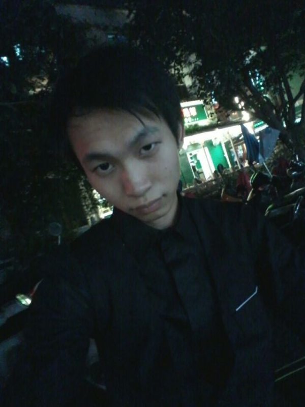 瞬间回眸的第一张照片--银川相亲服务中心