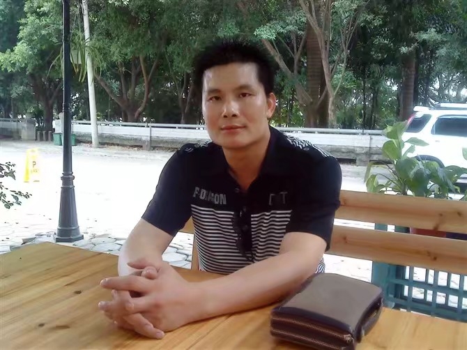 贴身爱人的第一张照片--银川相亲服务中心