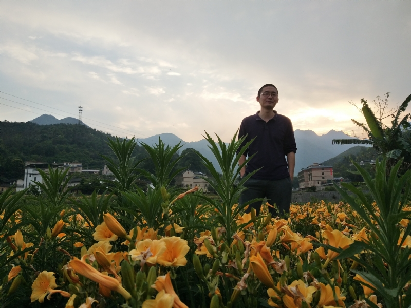 黄晓东的第一张照片--银川相亲服务中心