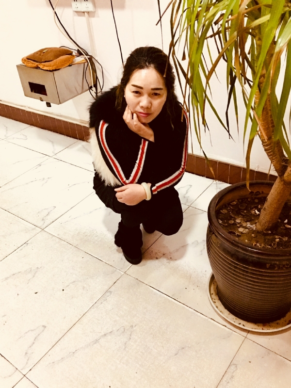 小香风的第一张照片--银川相亲服务中心