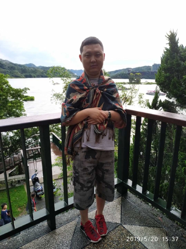 爱情里的俩个人的第一张照片--银川相亲服务中心