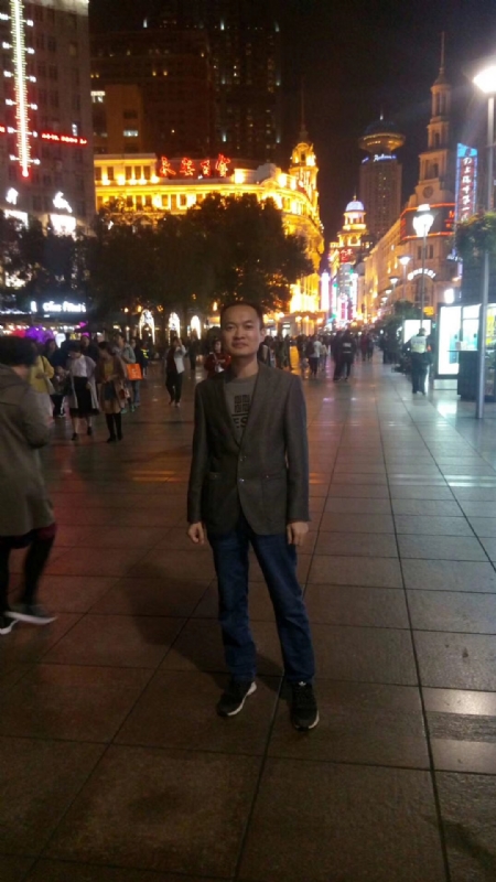 水池养鱼的第一张照片--银川相亲服务中心
