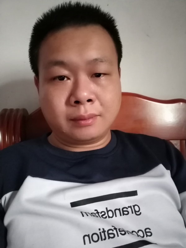 飞的第一张照片--银川相亲服务中心