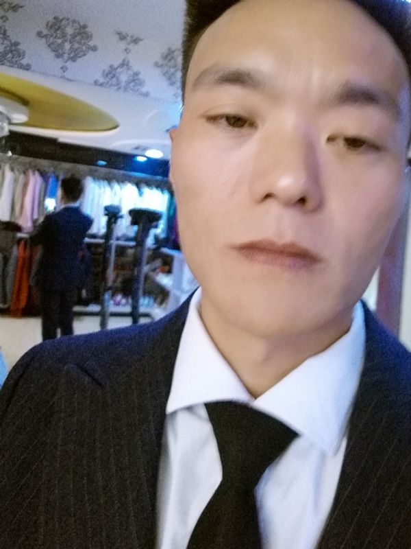 醉酒的蝴蝶的第二张照片--银川相亲服务中心