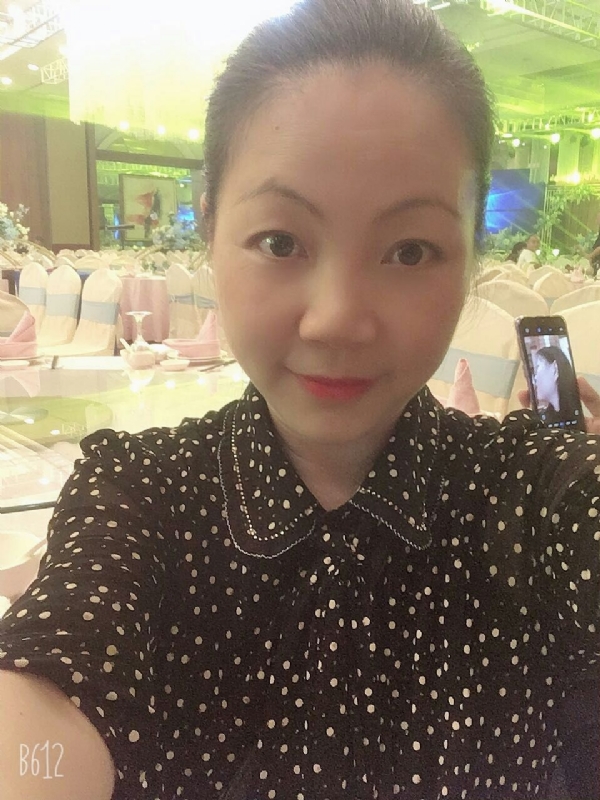 泡沫的第一张照片--银川相亲服务中心