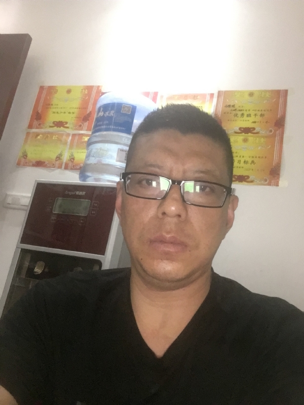牵手的第二张照片--银川相亲服务中心
