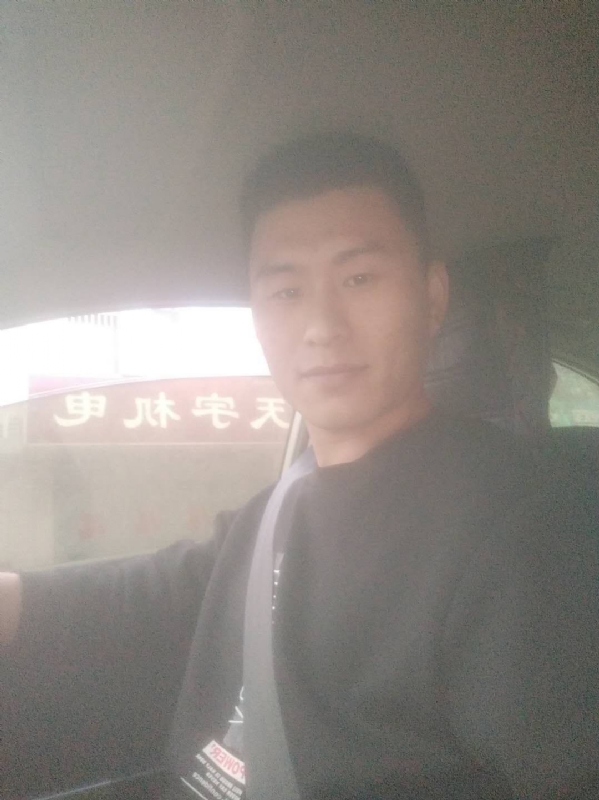 老鼠爱上猫的第一张照片--银川相亲服务中心