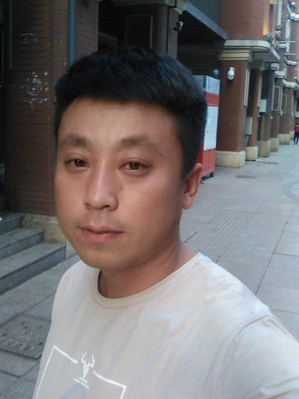 冰冷的心的第一张照片--银川相亲服务中心