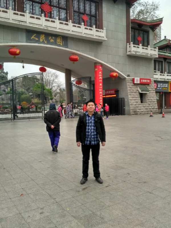 在奋斗的第一张照片--银川相亲服务中心