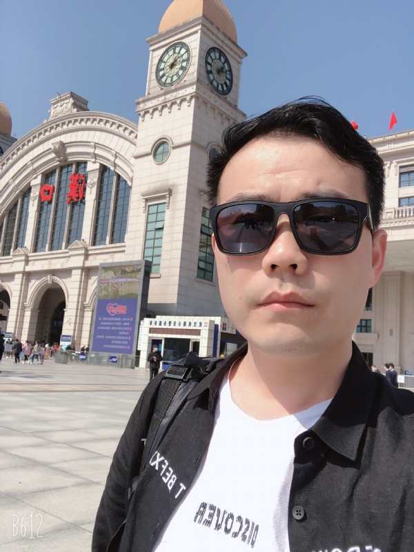 楚河畔的第一张照片--银川相亲服务中心