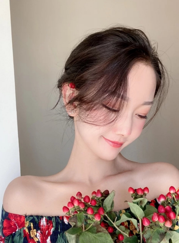 小诗vanessa的第二张照片--银川相亲服务中心