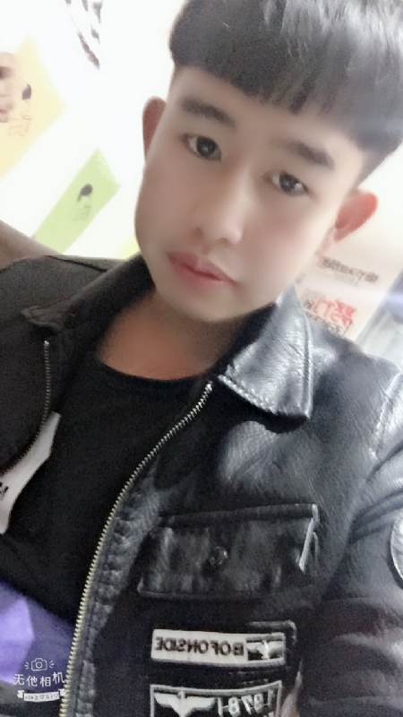 军绿色的第一张照片--银川相亲服务中心