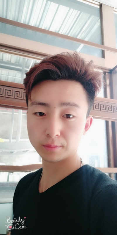 拼命微笑的第二张照片--银川相亲服务中心