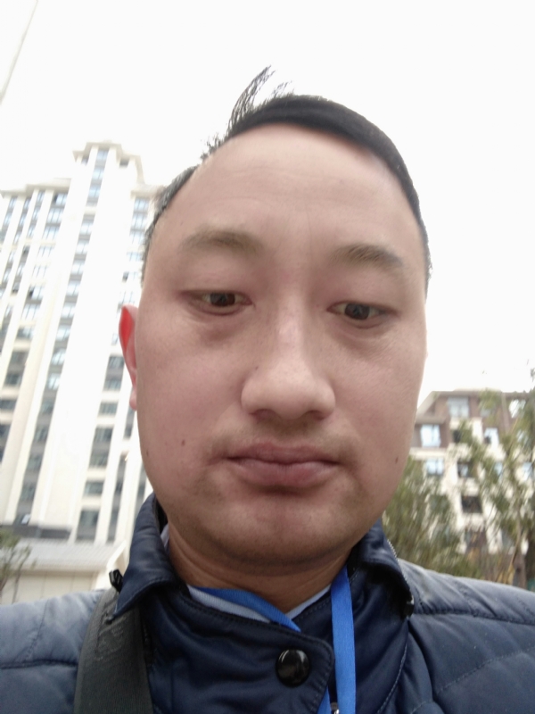 老男人的第一张照片--银川相亲服务中心