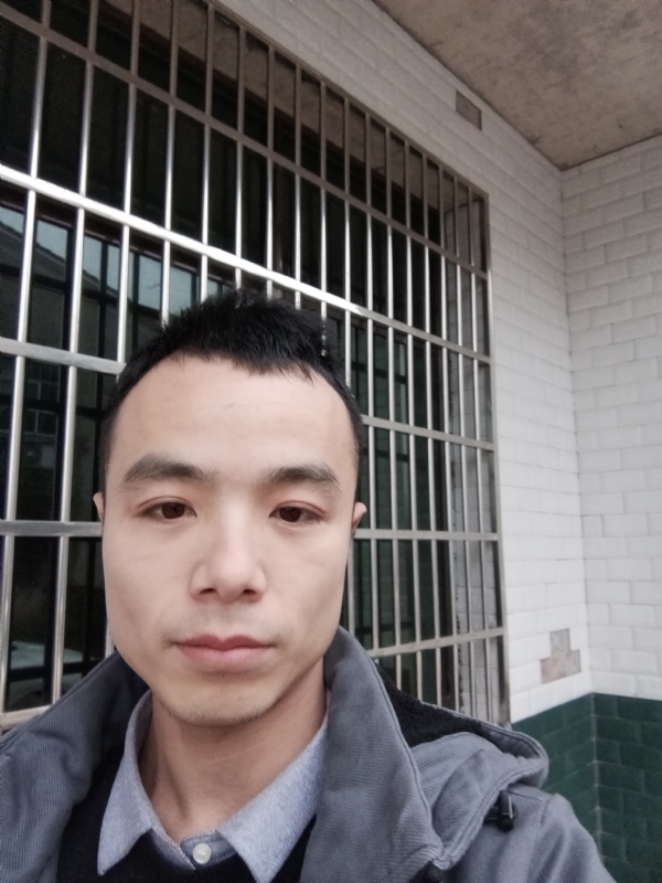 笑得那么开心的第三张照片--银川相亲服务中心