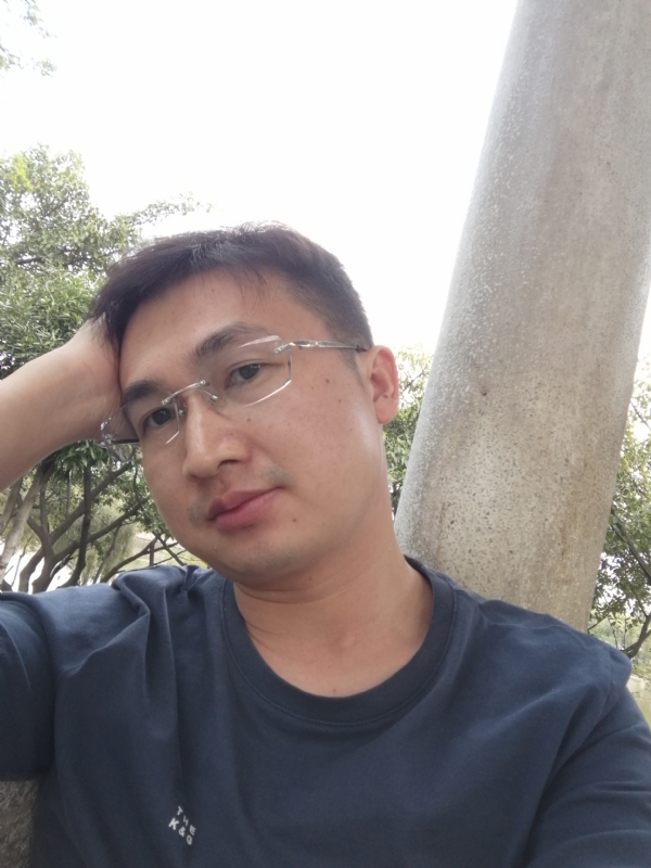 不如随风的第一张照片--银川相亲服务中心