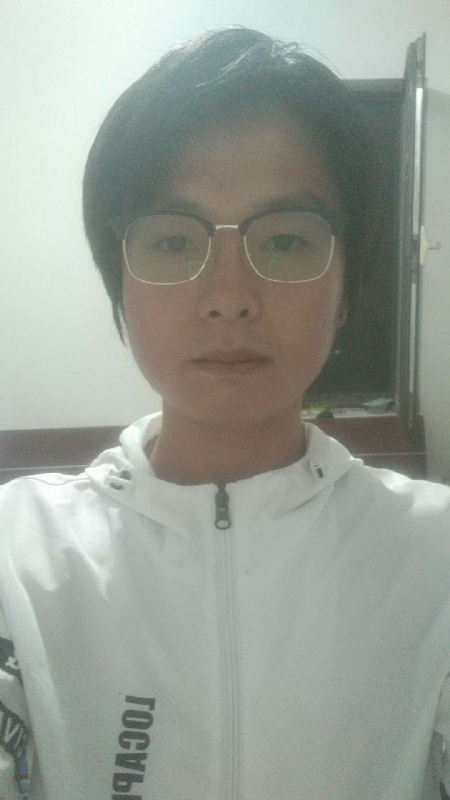 轻吻的第一张照片--银川相亲服务中心