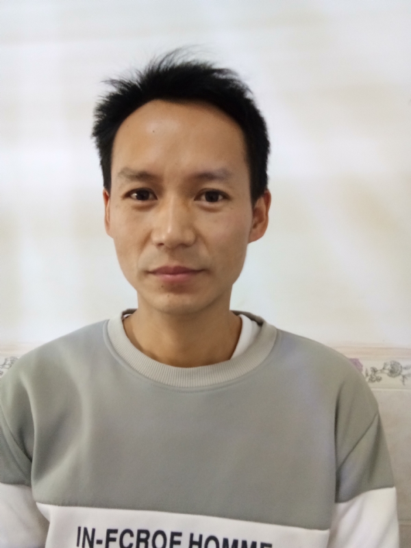 单亲爸爸的第一张照片--银川相亲服务中心