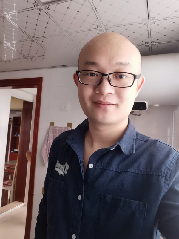 凝望远方的第一张照片--银川相亲服务中心