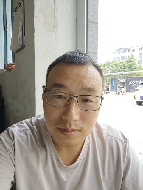 转身的距离的第一张照片--银川相亲服务中心