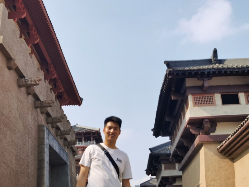 咸鱼不闲的第二张照片--银川相亲服务中心
