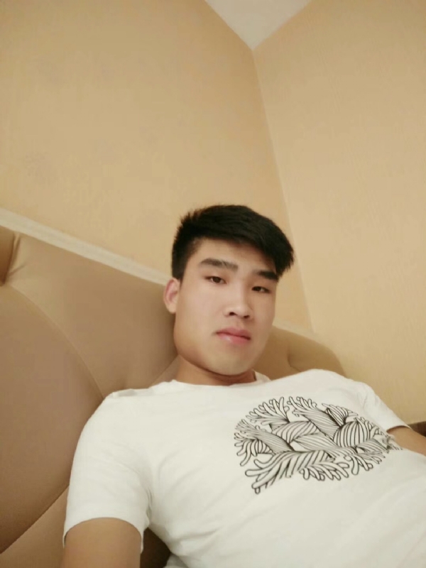 谁不曾孤单上路的第一张照片--银川相亲服务中心