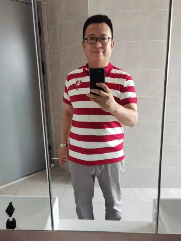 行走的打桩机的第二张照片--银川相亲服务中心