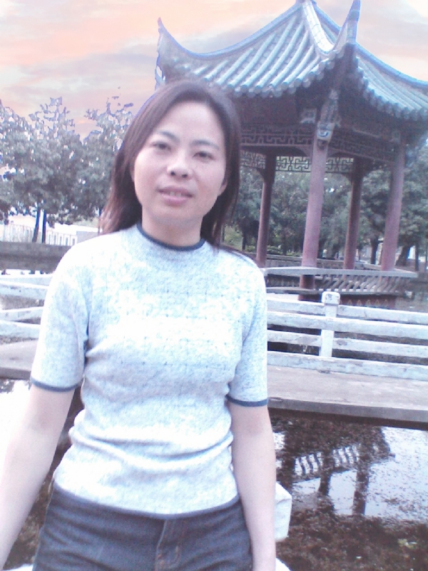 小草的第三张照片--银川相亲服务中心