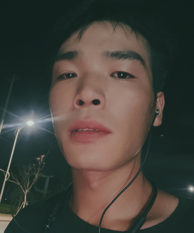 满船清梦压星河的第一张照片--银川相亲服务中心