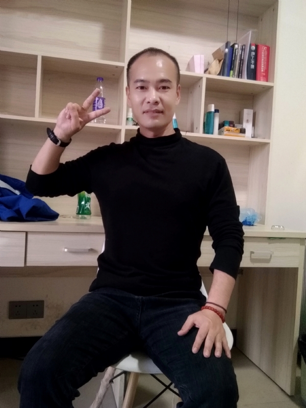 熊大与熊二的第一张照片--银川相亲服务中心