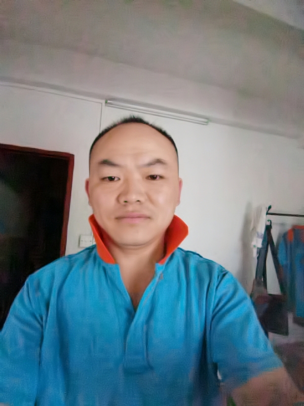 与子携老的第五张照片--银川相亲服务中心