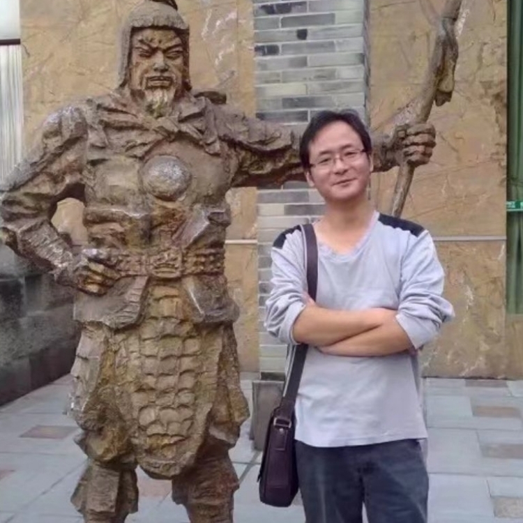 孤狼的第三张照片--银川相亲服务中心