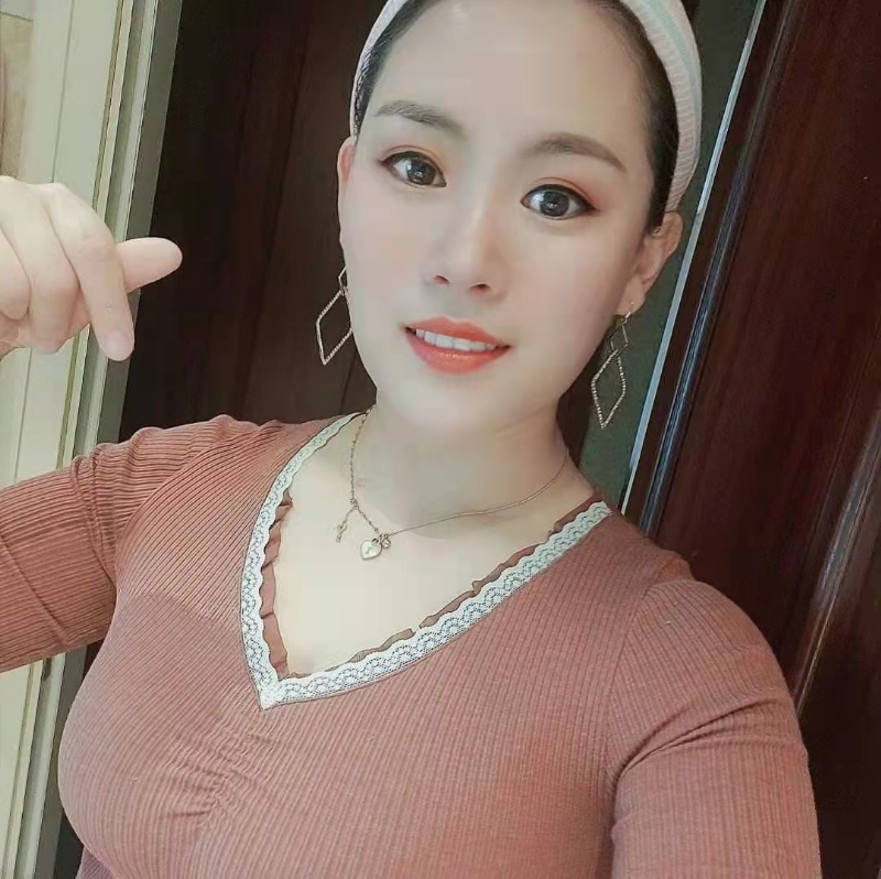 蜜&糖的第一张照片--银川相亲服务中心