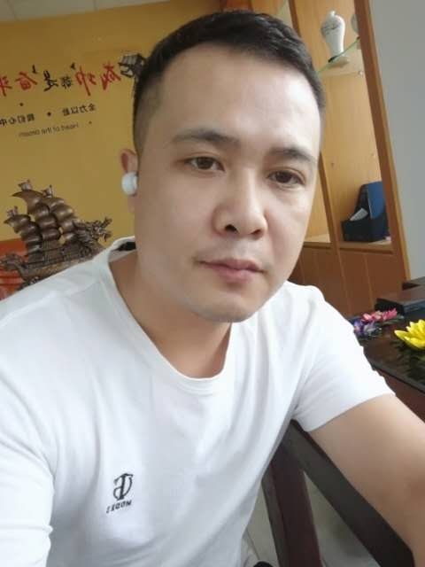 礼哥的第二张照片--银川相亲服务中心