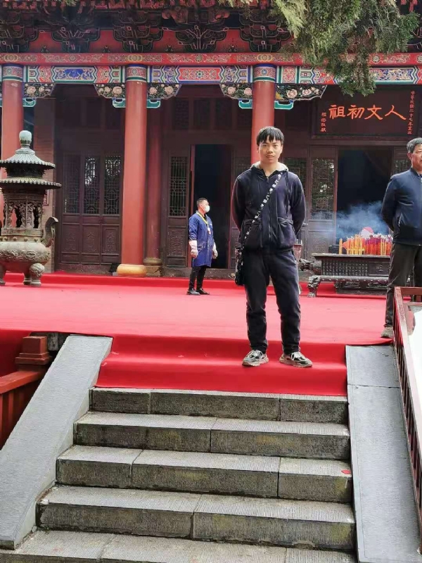 单身的小草的第三张照片--银川相亲服务中心