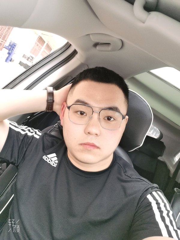 海阔天空的第一张照片--银川相亲服务中心
