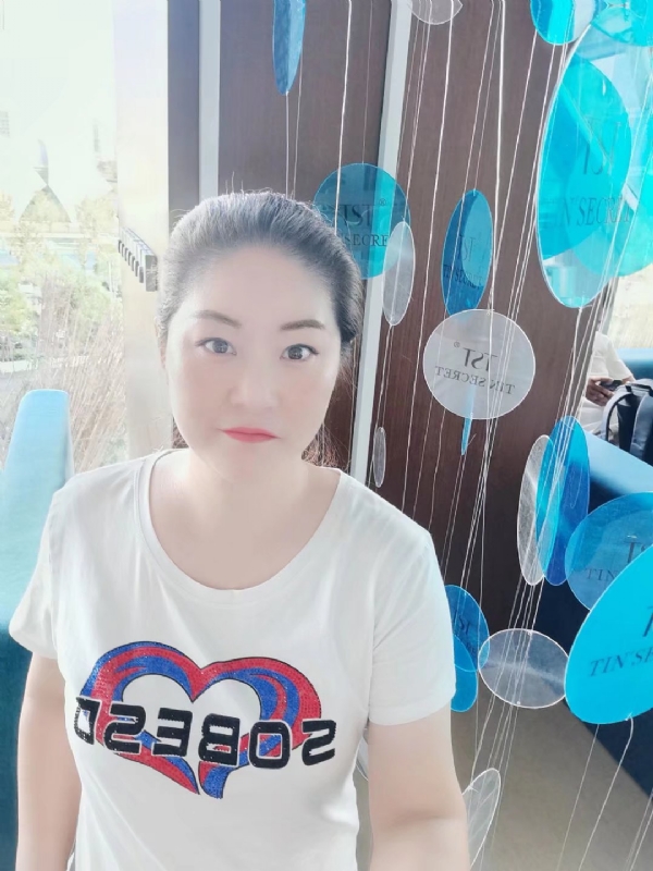 巷子里的童年的第一张照片--银川相亲服务中心