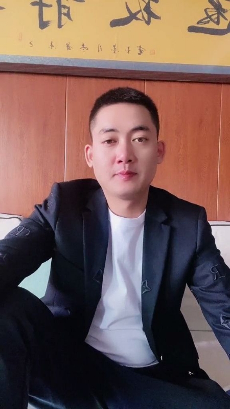 李泽胜的第一张照片--银川相亲服务中心