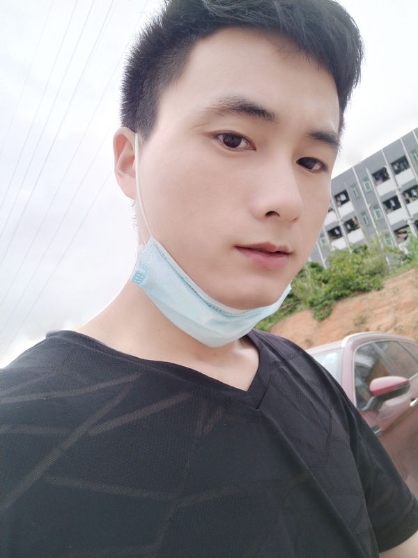 何凡的第二张照片--银川相亲服务中心