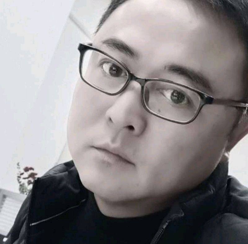 小石头的第一张照片--银川相亲服务中心
