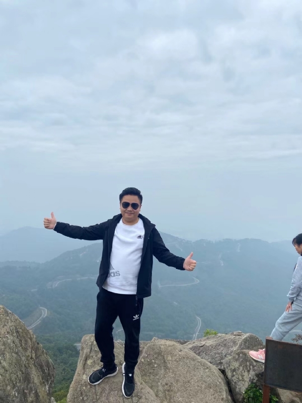 kinlee的第一张照片--银川相亲服务中心