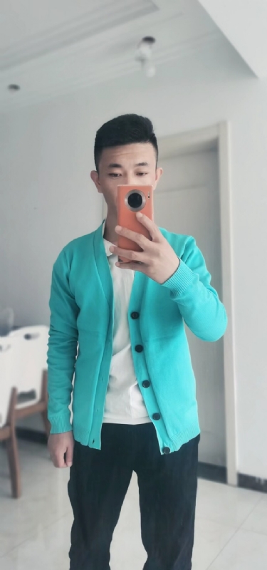 康荣振的第一张照片--银川相亲服务中心
